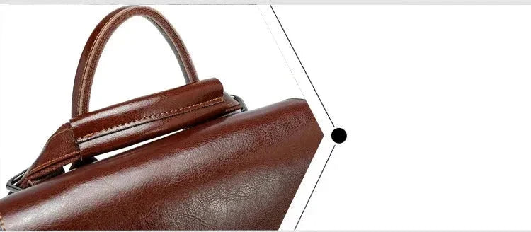 Mochila Feminina de Couro Legítimo BelaMujer