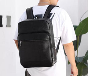Mochila Masculina de Couro One