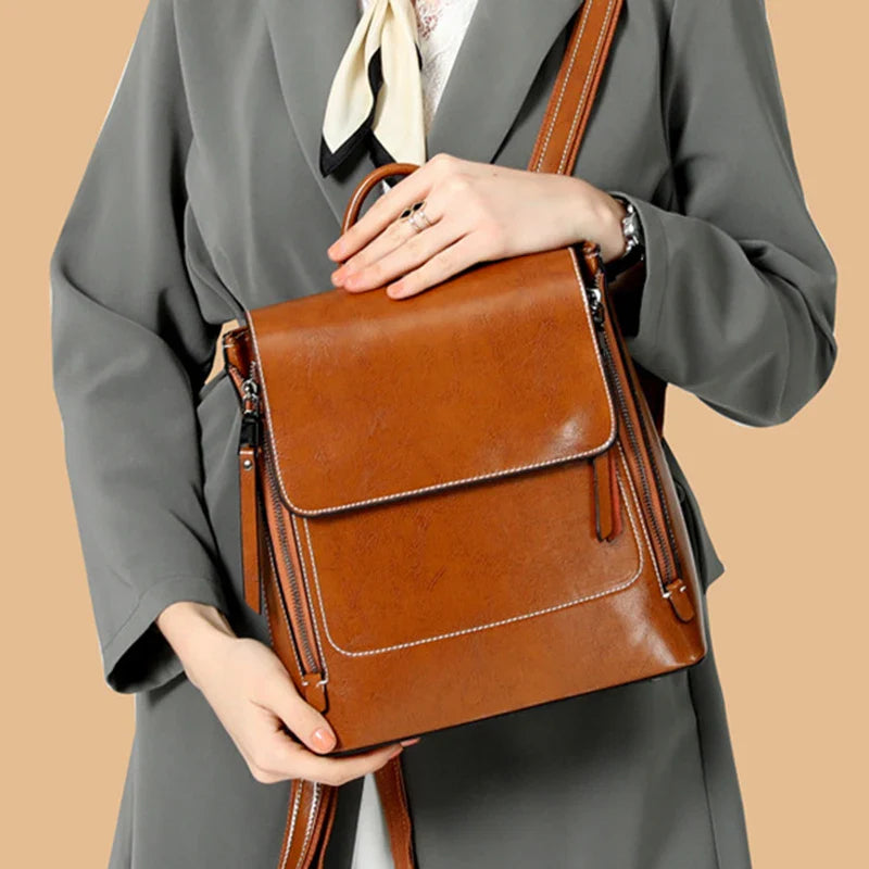 Mochila Feminina de Couro Bella Vita