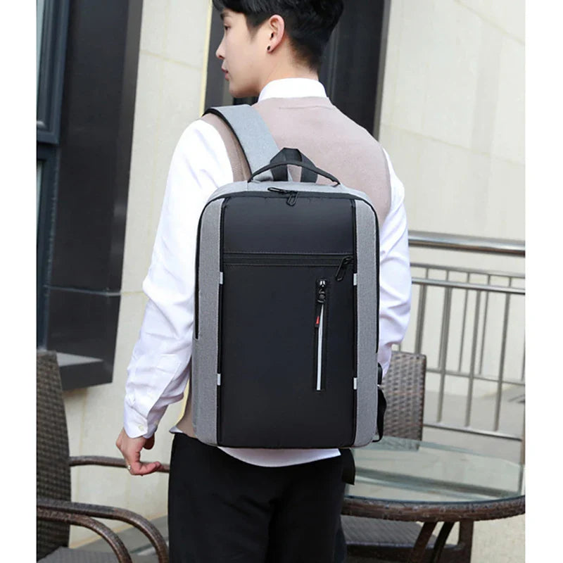 Mochila Executiva Impermeável com Porta USB